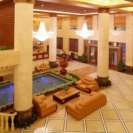 Tianfuyuan Hotspring Hotel Csiunghaj Kültér fotó